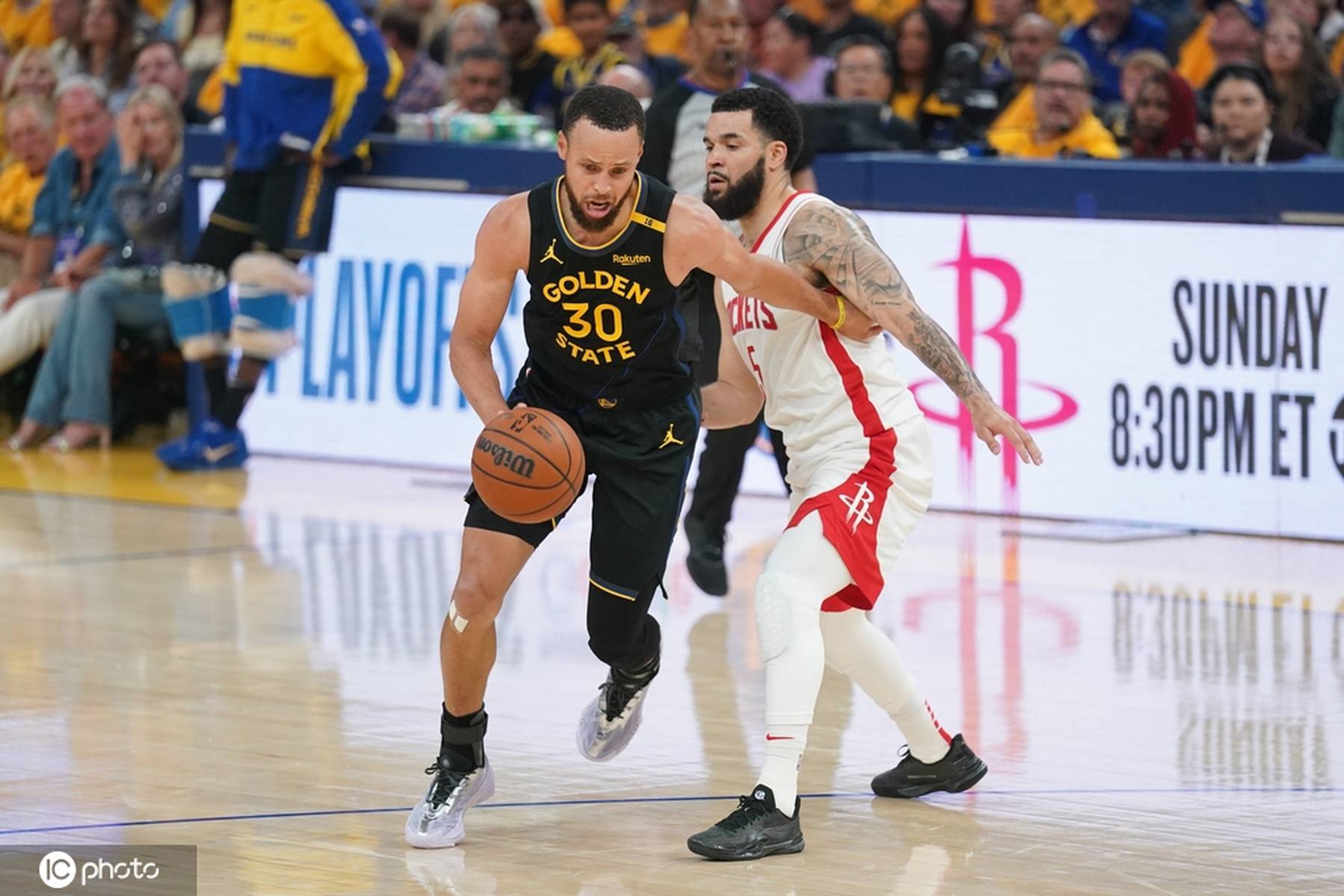 半岛体育app下载 -格林险胜爆发新星，连续三场30+关键表现点燃全场！